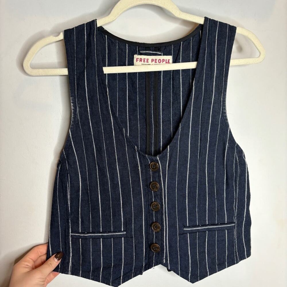 Free People Cailin Vest – Navy Pinstripe – Size XS - Picture 4 of 6